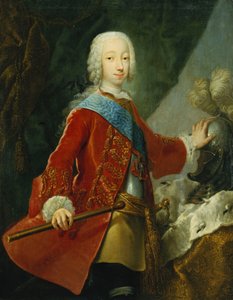 Porträt eines Gentlemans, wahrscheinlich Großherzog Peter Fedorovich, später Zar Peter III., stehend, dreiviertellang, in einer roten bestickten Jacke, Brustpanzer und dem Abzeichen des heiligen Anna, einen Stab haltend, seine Hand auf einem Helm auf einem von Georg Christoph Grooth