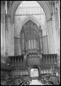 York Minster, Minster Yard, York, 1942 von George Bernard Wood