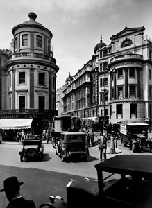 Charing Cross Hospital, City of Westminster, London von George Davison Reid