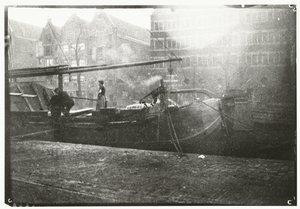 Regierungsgebäude an der Brouwersgracht in Amsterdam von George Hendrik Breitner