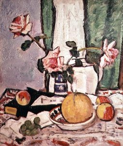 Stillleben mit Rosen und einer Grapefruit von George Leslie Hunter