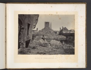 Ruinen in Charleston, South Carolina von George N. Barnard