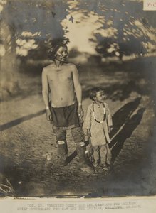 Hon. Mr. Growing Horn und Sohn. (Sac und Fox Indianer) Chefberater für Sac und Fox Indianer, Oklahoma, im Jahr 1873 (Foto)