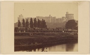 [Schloss Windsor, gesehen vom Fluss Thames] von George Washington Wilson