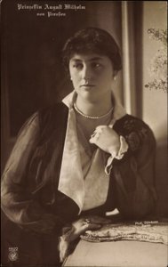 Prinzessin August Wilhelm von Preußen, NPG 5522 von German Photographer