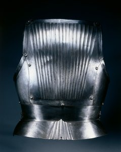 Rückenplatte im Maximilianstil, um 1510-30