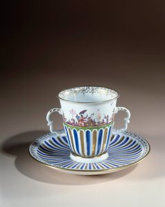 Deutsche Kunst: Tasse mit Trembleuse aus Meißener Porzellan (1730)