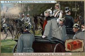 Die Militärtruppen der preußischen Armee marschieren vor Kanzler Otto von Bismarck (1815-1898) am 26. März 1895 in Friedrichsruh, Deutschland. Chromolithographie, späte 19. Jahrhundert.