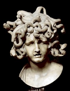 Kopf der Medusa, Marmorskulptur von Gian Lorenzo Bernini von Gian Lorenzo Bernini