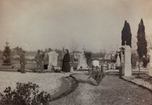 Album "Bilder des Krieges II": Soldaten und Rotes Kreuz besuchen den Friedhof von Gradisca (s/w Foto) von Gigliucci Gigliucci