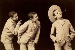 "Mehrfachfotografie". Fotografische Studie eines kleinen Jungen von Phillipe de Marlier