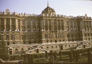 Ansicht der Südfront des Palacio Real, begonnen 1738