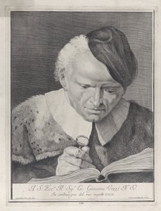 Mann mit Hut liest ein Buch mit einer Lupe, 1743