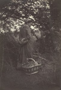 Frau steht mit Korb auf dem Boden, 1870