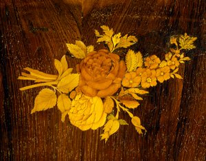 Blumenstrauß, Detail der Intarsienarbeit eines Tisches der Schule von Giuseppe Maggiolini, Italien, Ende des 18. Jahrhunderts