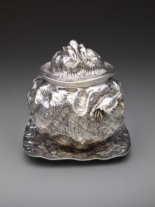 Austernterrine mit Untersatz von Gorham Manufacturing Company