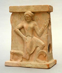 Keramischer Altar mit Iris, ca. 500 v. Chr. von Greek