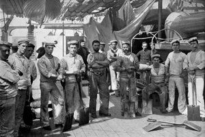 Einige der Heizer des Schlachtschiffs HMS Camperdown, 1896