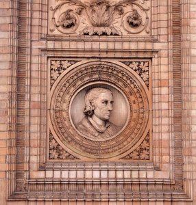 Detail der Fassade der Hamburger Kunsthalle von H. v. d. Schirrmacher G. T. and Erbe A. Hude