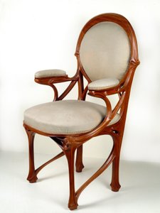 Jugendstil: Amerikanischer Walnussstuhl