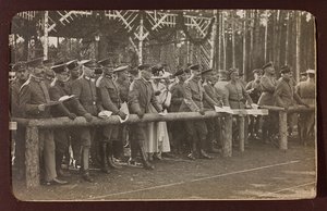 Erster Weltkrieg: Die Ukraine in den Jahren 1914-1916 während der Invasion der deutschen Armee. Gruppe von Soldaten (s/w Foto) von Heldenfriedhof Dsessentniki (attr. to)