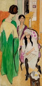 Drei Schwestern mit einer afrikanischen Skulptur von Henri Matisse