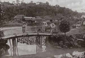 Hikone (s/w Foto) von Herbert Ponting