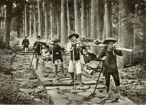 Japanische Damen auf dem Weg zu den Schreinen, Nikko, 1910