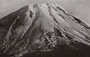 Der Gipfel des Fuji, eine Telefotografie von Shoji von Herbert Ponting