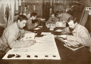 Winterarbeit von links nach rechts - Debenham, Cherry-Garrard, Bowers, Evans, Taylor, ca. 1911, 1913