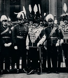 Der zukünftige König Edward VII und Offiziere der Queen