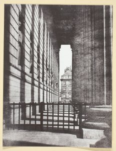 Kolonnade der Kirche La Madeleine von Hippolyte Bayard