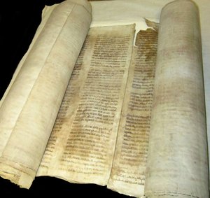 Torah-Rolle der jüdischen Gemeinde in Kaifeng, China von Historical Document