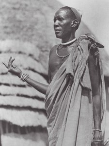 Afrika: Häuptling von Tonga von Hugo Adolf Bernatzik