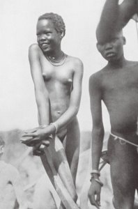Nuer, Mädchen und Junge von Hugo Adolf Bernatzik
