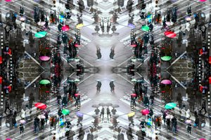 Bunte Regenschirme Stadt-Symmetrie von Igor Shrayer