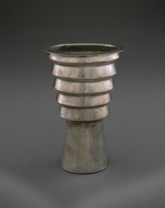Gestufter Becher (aquilla), Später Horizont, 1470-1532 von Incan