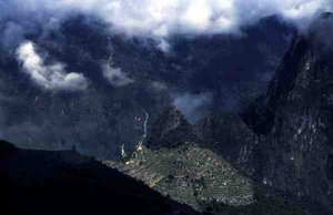 Gesamtansicht der Zitadelle von Machu Picchu (Foto) von Incan Incan