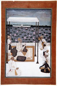 Ein Adliger hört Musik unter einem Baldachin auf einer Terrasse am See, ca. 1680 von Indian School