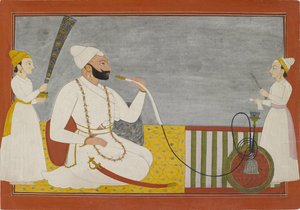 Raja Ajmat Dev von Mankot raucht eine Wasserpfeife, ca. 1730