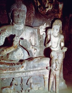 Sitzender Buddha, der die erste Lehrgeste macht, aus der Caitya-Halle der Höhle 10 von Indian School