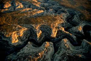 Luftaufnahme einer ausgetrockneten Utah-Mesa - Grand Gulch lieferte Wasser an zahlreiche kleine...