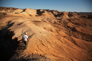 Szenen um Wu Cai Wan in der Wüste Gobi, Xinjiang, Westchina, 2007 (Foto)