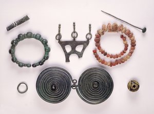 Schmuck gefunden in einem Frauengrab in Hallstatt, keltisch