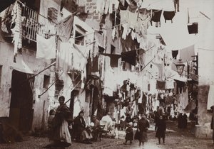 Eine charakteristische Straße in Palermo, 1920