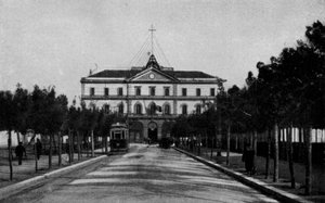 Taranto, Viale R Arsenale Marittimo von Italian Photographer