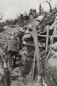 Der Durchgang durch die Schützengräben am Mount Podgora, Italien