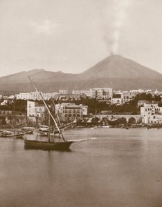 Torre Del Greco, Panorama und Vesuv (s/w Foto) von Italian Photographer