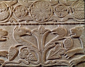 Archäologie des Mittelalters. Barbarische Kunst der Lombardei: Pluteus der Prinzessin Theodote, Geliebte von König Cunipert