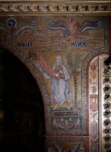 Prophet Jeremia und Symbole der Evangelisten Johannes und Lukas Anonymes Mosaik des 12. Jahrhunderts Rom, Kirche Santa Maria in Trastevere Italien